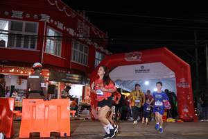 BIB: 940, 3100
                            <button type="button" onclick="openModal(26263304)" class="btn btn-primary btn-sm float-right btn-popup" data-toggle="modal" data-target=".modal-high-quality">
                        <i class="fas fa-shopping-cart"></i> Add to Cart
                    </button>
                                            <button type="button" onclick="isThisMe(26263304, true)" class="btn btn-success btn-sm float-right btn-popup btn-isme hidden" data-toggle="tooltip" data-placement="bottom" title="นี่คือรูปของคุณใช่ไหม คลิกที่นี่เพื่อเอาเข้าอัลบั้ม">
                        <i class="fas fa-plus"></i> Add to album
                    </button>
                    <button type="button" onclick="isThisMe(26263304, false)" class="btn btn-warning btn-sm float-right btn-popup btn-isnotme hidden">
                        <i class="fas fa-ban"></i> Remove from album
                    </button>